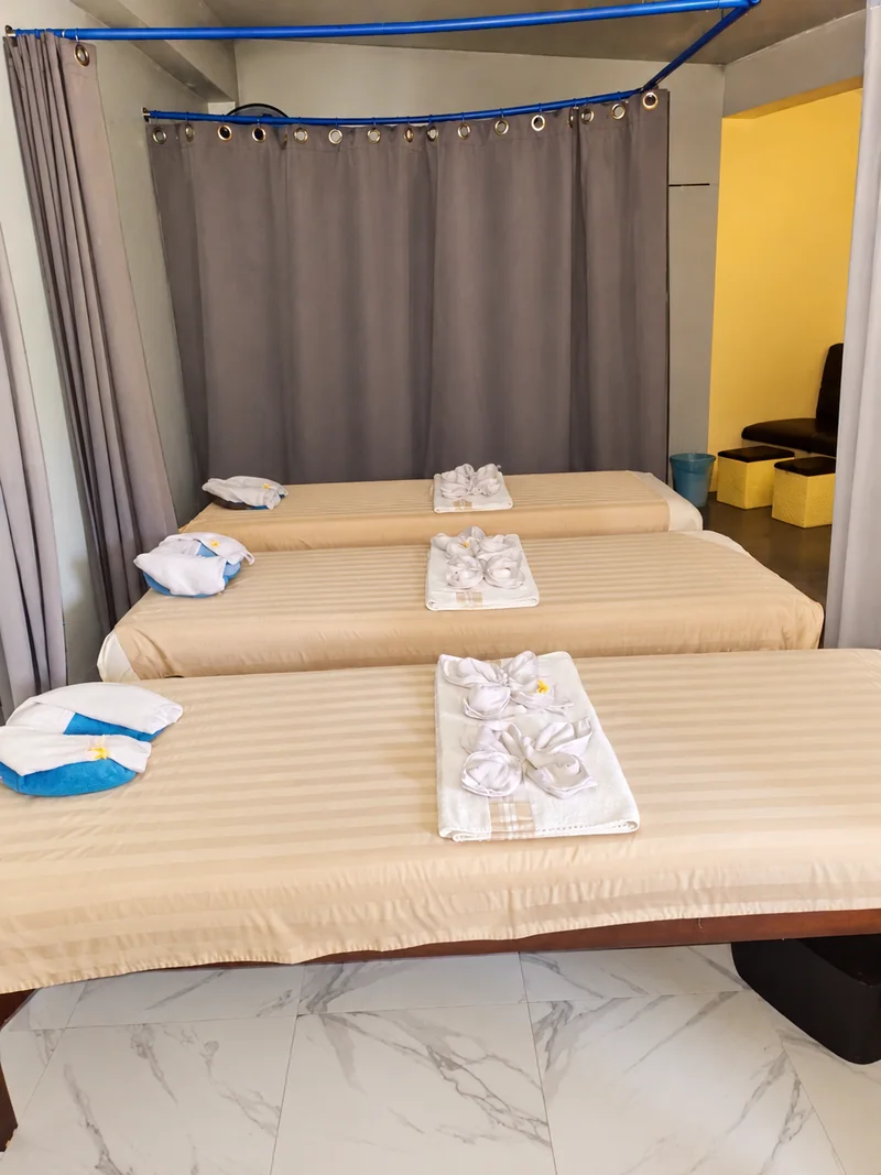 Body massage space