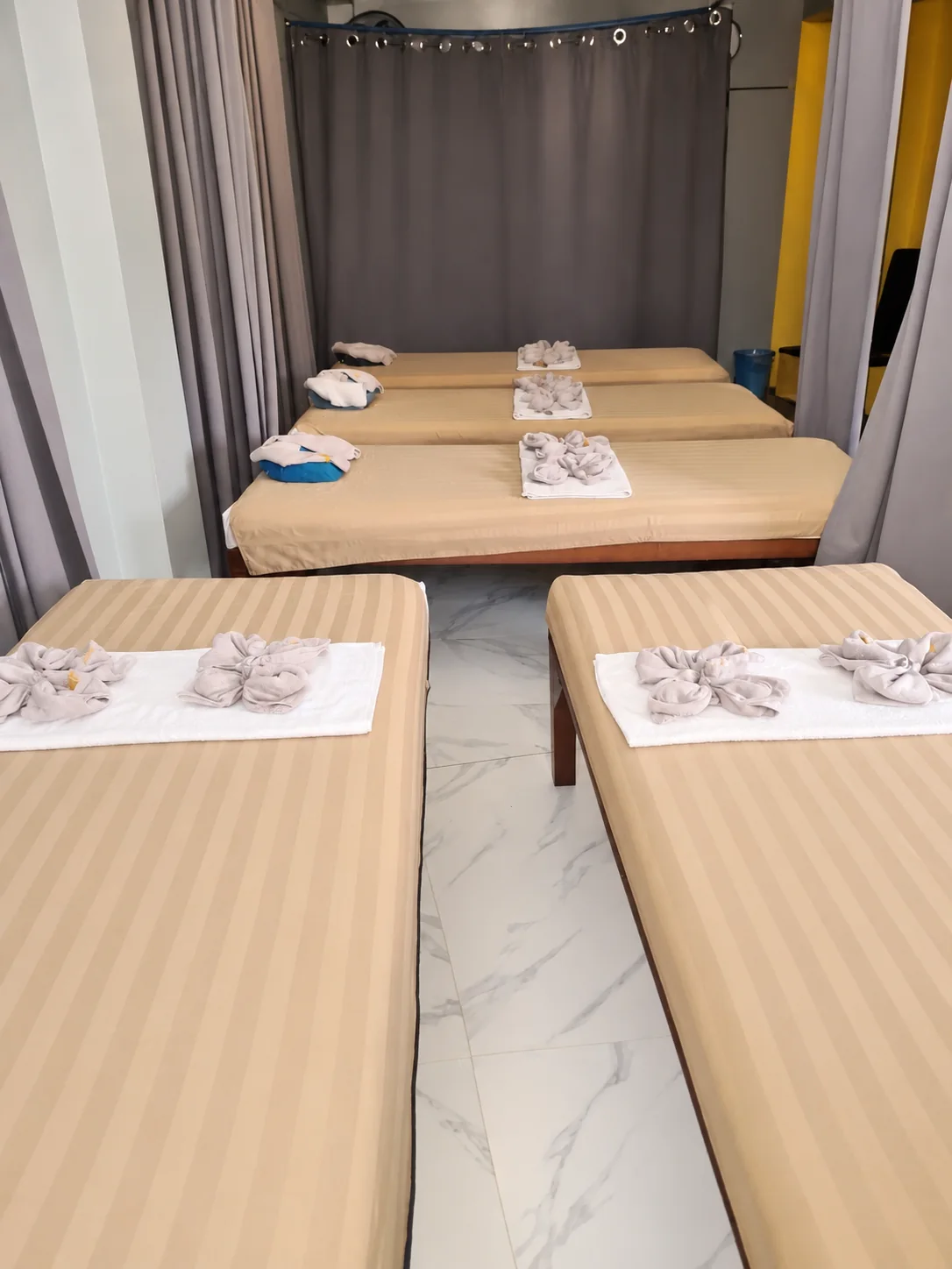 Royal Spa Boracay massage space